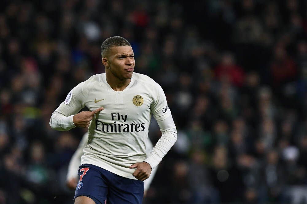 此女动情了, 4个细节不会骗人